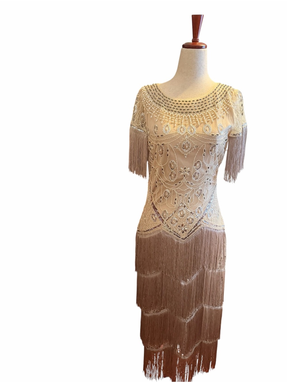 NWTBABEYOND Champagne Beaded Fringe Gatsby Dress Size Medium Art Deco Open Back￼